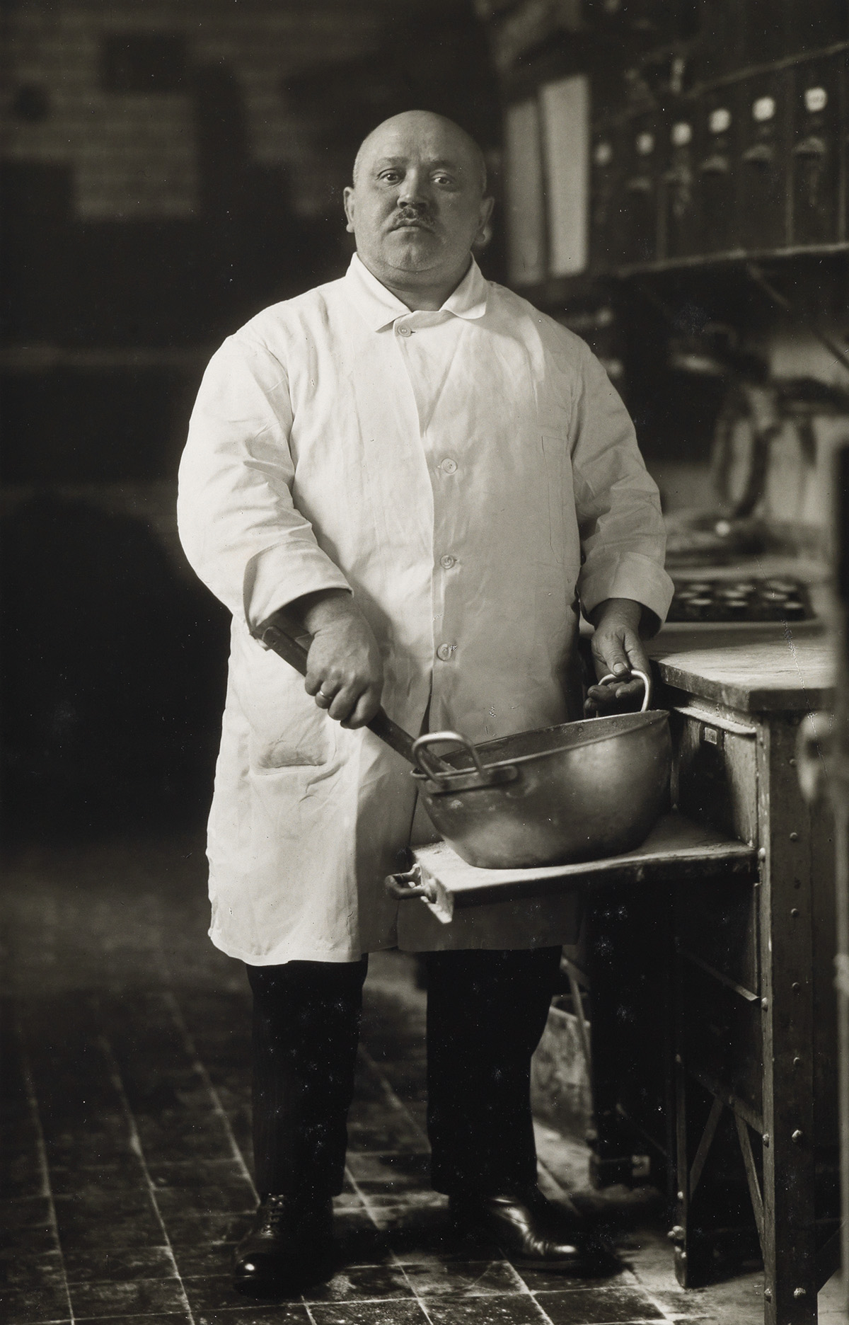 AUGUST SANDER (1876-1964)/GERD SANDER Konditor [Pastry Chef].